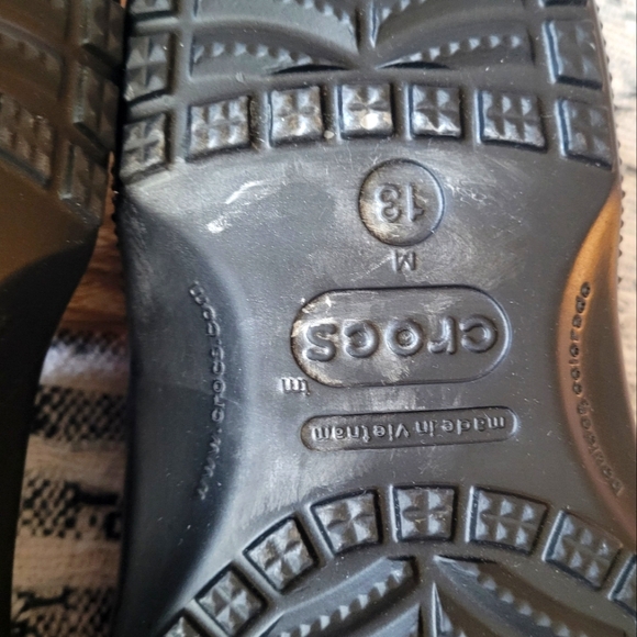 Crocs Mens size 13 RARE Mandalorian, NWT. - Picture 7 of 10